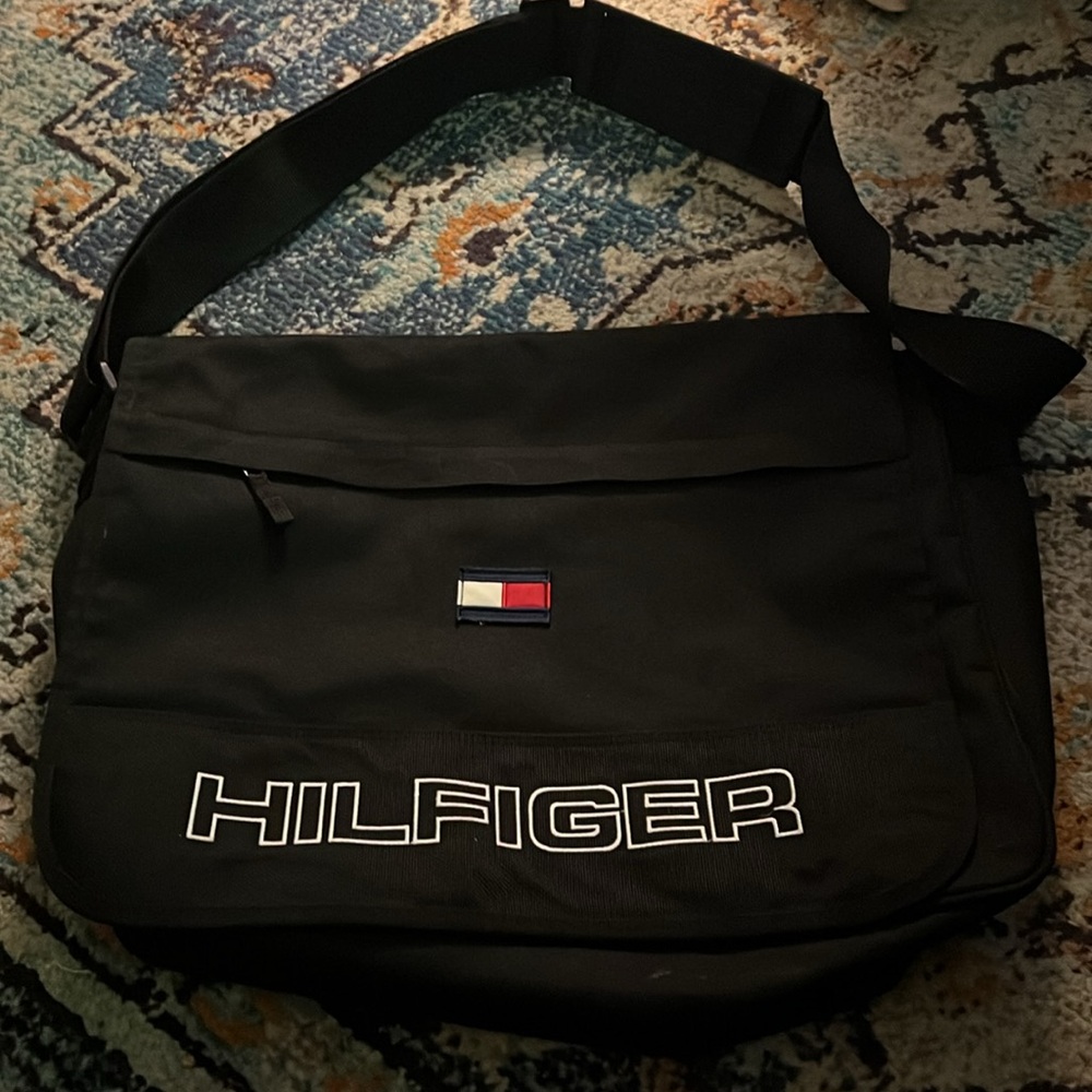 Tommy Hilfiger Vintage Y2K black nylon messenger bag  flag logo. See all pics.